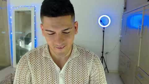 Bull online show from September 2025 03:28:01 AM