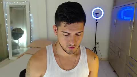 Bull online show from September 2025 03:32:02 AM