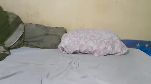 Snapshot of crazzyfucck chatting on October 2025 04:44:02 AM Samuel online show from October 2025 04:44:02 AM