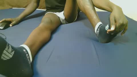 Snapshot of crazzyfucck chatting on October 2025 09:33:01 AM Samuel online show from October 2025 09:33:01 AM