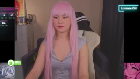 Snapshot of creammeow chatting on December 2025 02:28:02 AM Alina online show from December 2025 02:28:02 AM