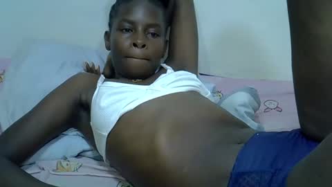 creamy_pussie online show from April 2026 07:58:01 PM