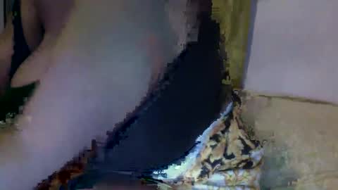 Snapshot of creamycocobabe chatting on February 2025 08:19:01 PM CreamyCocoBabe online show from February 2025 08:19:01 PM