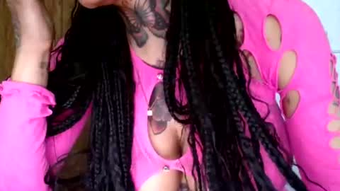 Snapshot of creamyexotica chatting on January 2025 05:13:02 PM CreamyExotica online show from January 2025 05:13:02 PM