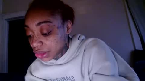 Snapshot of creamyexotica chatting on February 2025 10:50:01 AM CreamyExotica online show from February 2025 10:50:01 AM