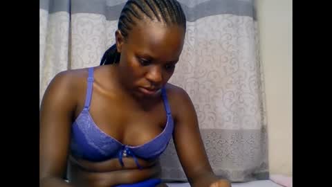 Snapshot of creamypussy15 chatting on November 2025 11:56:01 AM MARY online show from November 2025 11:56:01 AM
