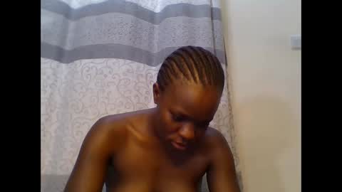 Snapshot of creamypussy15 chatting on November 2025 09:52:02 AM MARY online show from November 2025 09:52:02 AM
