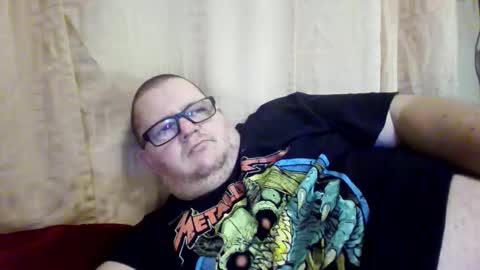 Snapshot of creeeping_death chatting on February 2026 09:32:02 PM The hopeless romantic online show from February 2026 09:32:02 PM