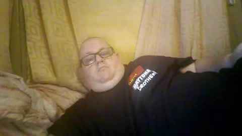 Snapshot of creeeping_death chatting on April 2026 01:25:01 AM The hopeless romantic online show from April 2026 01:25:01 AM