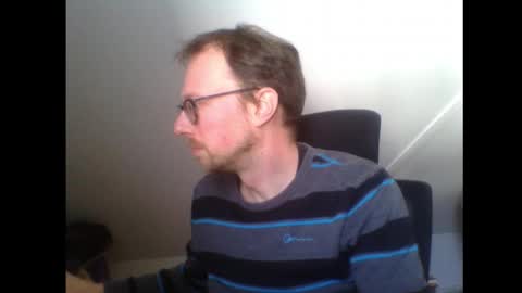 Snapshot of creloxp chatting on March 2025 01:29:02 PM creloxp online show from March 2025 01:29:02 PM