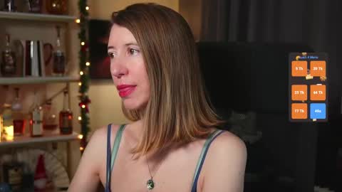 Snapshot of creme_dela_creme chatting on December 2025 07:09:01 PM Quinn de la Creme online show from December 2025 07:09:01 PM