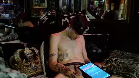 Damien Mourningstar online show from December 2025 02:33:01 PM