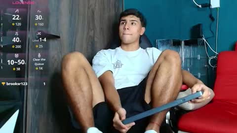 crh58_ online show from December 2025 10:05:01 PM