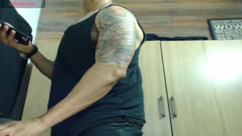 Snapshot of cris_angel01 chatting on February 2026 11:03:02 PM Cris online show from February 2026 11:03:02 PM