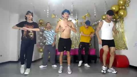 Snapshot of crismens chatting on January 2025 06:22:02 AM crismens online show from January 2025 06:22:02 AM