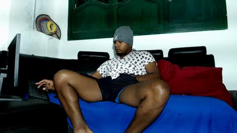 Snapshot of criss1964 chatting on January 2025 03:50:02 AM yereimis y jaider online show from January 2025 03:50:02 AM