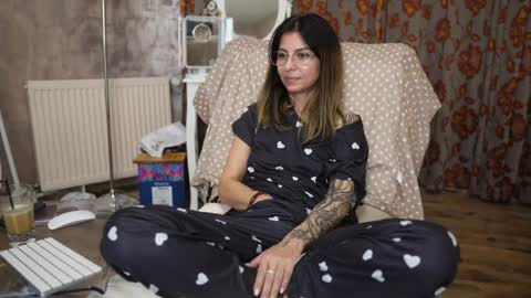 Snapshot of crissy_love chatting on January 2025 01:10:02 AM crissy_love online show from January 2025 01:10:02 AM