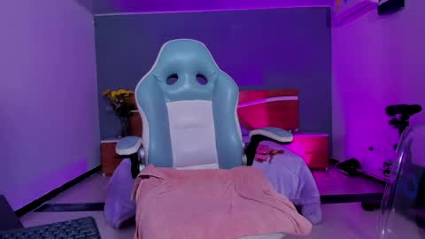 Cristal online show from May 2026 10:20:02 AM