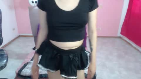 Snapshot of cristal_hills_19 chatting on October 2025 04:37:01 PM Cristal online show from October 2025 04:37:01 PM