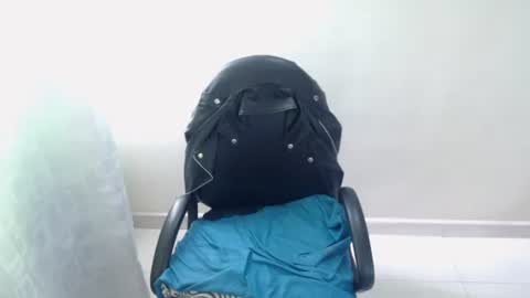 Snapshot of cristal_jayan chatting on December 2025 05:10:02 PM HI online show from December 2025 05:10:02 PM