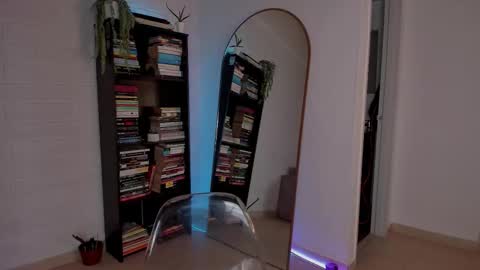 Cristal  online show from March 2026 11:32:02 PM