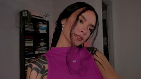 Cristal  online show from April 2026 11:21:03 PM