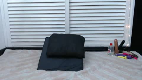 Snapshot of cristal_smith06 chatting on December 2024 06:34:01 AM Hanna online show from December 2024 06:34:01 AM