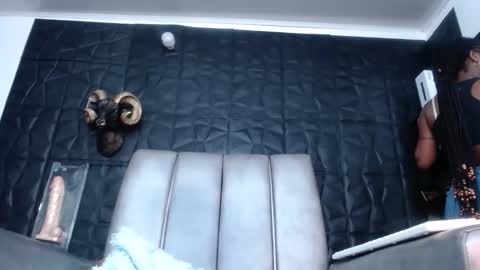 Snapshot of cristal_smith06 chatting on October 2025 11:41:02 AM Hanna online show from October 2025 11:41:02 AM