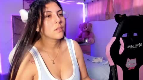 cristal_smith20 online show from May 2026 02:13:01 PM