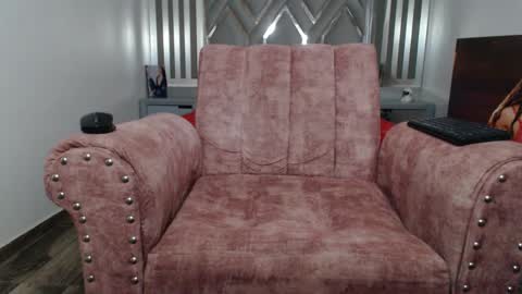 Snapshot of cristalbeautiful1 chatting on February 2025 04:21:02 AM Natalie online show from February 2025 04:21:02 AM