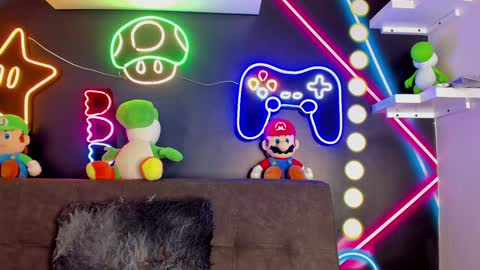 Nicole  Connection time 220pm-910pmCol online show from February 2025 08:06:02 PM