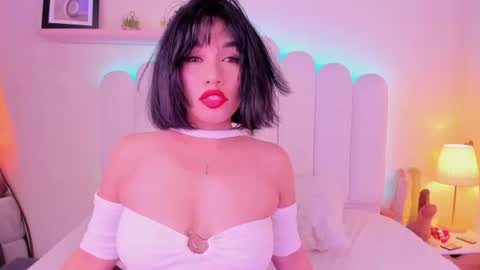 Cristal online show from June 2026 01:45:01 AM