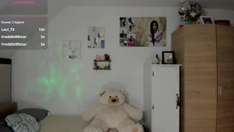 veronika online show from May 2026 05:12:01 AM