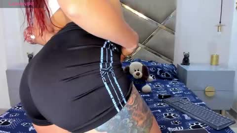  Independent Model online show from February 2025 03:09:02 PM