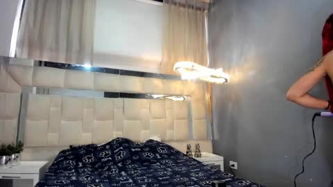  Independent Model online show from March 2025 01:51:01 PM