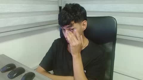 cristhian online show from September 2025 06:29:02 AM