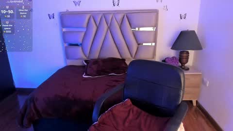 Cristina online show from February 2025 01:02:02 AM