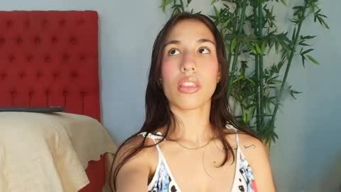 Snapshot of cristina_aznar chatting on May 2026 07:20:02 PM Cris online show from May 2026 07:20:02 PM