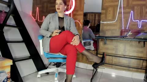 Snapshot of cristinavanegas chatting on April 2026 09:38:01 PM Julieta online show from April 2026 09:38:01 PM