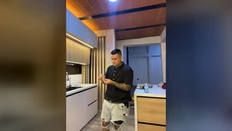 cristopher_011 online show from July 2026 11:47:01 PM