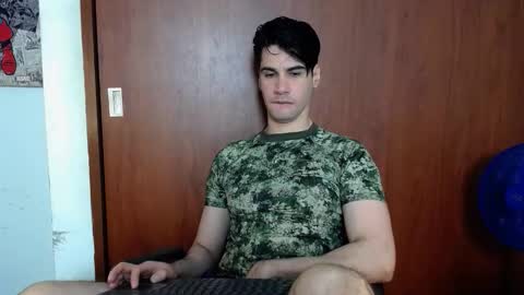 Snapshot of cristopher_vega182 chatting on November 2025 09:48:02 PM cristopher online show from November 2025 09:48:02 PM