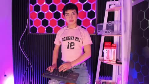 Cristopher  online show from April 2026 09:06:02 PM