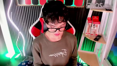 Cristopher  online show from April 2026 06:14:02 PM