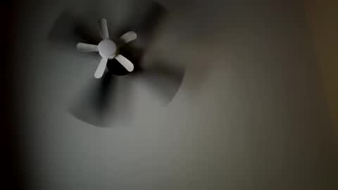 Snapshot of critterluvsfeet chatting on October 2025 11:32:02 AM Critter2999LuvsFeet online show from October 2025 11:32:02 AM