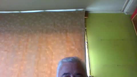 Snapshot of crmperez chatting on December 2025 06:47:01 PM crmperez online show from December 2025 06:47:01 PM