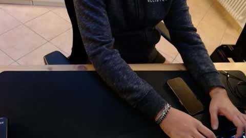 Snapshot of crocken_bisc chatting on November 2025 03:48:02 PM crocken_bisc online show from November 2025 03:48:02 PM