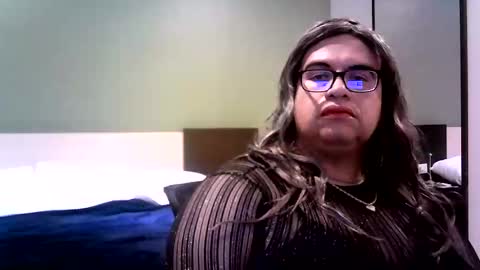 Snapshot of crossdresser64 chatting on November 2025 12:23:01 AM Linda Cross online show from November 2025 12:23:01 AM