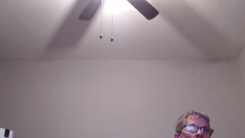 Snapshot of crownandkat chatting on January 2026 05:45:02 AM Crownandkat online show from January 2026 05:45:02 AM