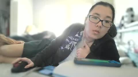 Snapshot of crownandkat chatting on February 2026 09:40:02 PM Crownandkat online show from February 2026 09:40:02 PM