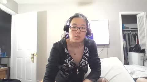 Snapshot of crownandkat chatting on February 2026 04:43:01 AM Crownandkat online show from February 2026 04:43:01 AM